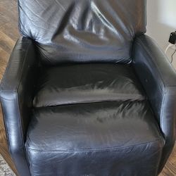 Comfortable Recliner 