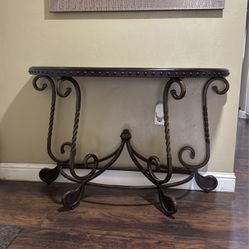 Ashely’s Half-Rounded Console Entryway Table