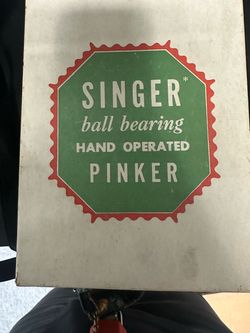 vintage Singer Ball Bearing Hand Operated Pinker