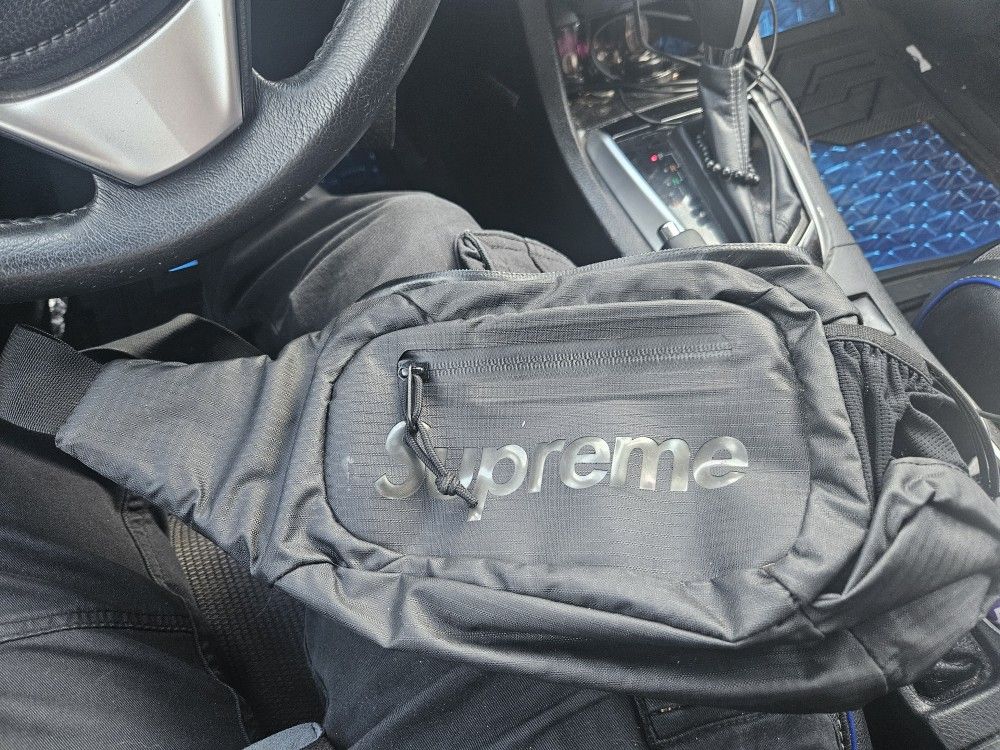 Supreme Sling Bag SS21