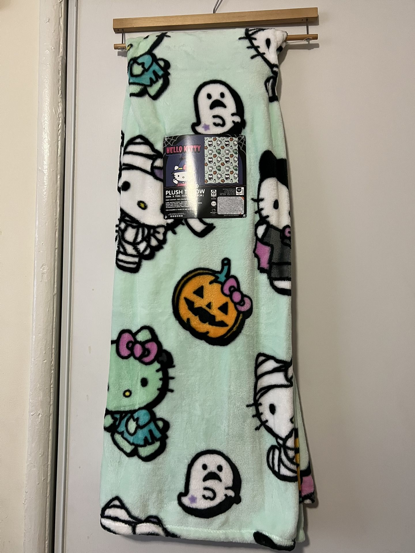 Hello Kitty Halloween Blanket 