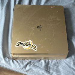 Gold PS4 Slim