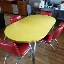 1950's Vintage Chrome Furniture Kitchen Table W/4 chairs