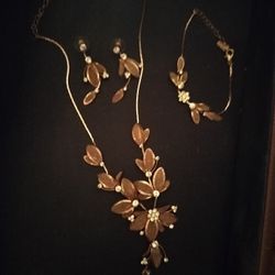 Gold Leaf Jewelry Set