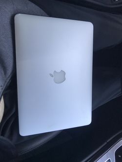 2015 MacBook Pro 13 2.6Ghz 8GB 256GB Flash storage
