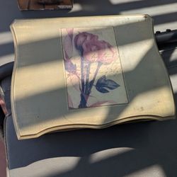Stationary Box