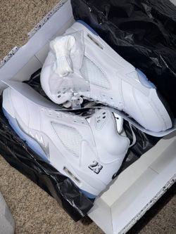 AIR JORDAN 5 RETRO “WHITE METALLIC” SIZE 11, 12