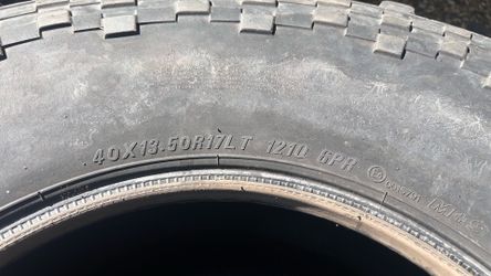 Tires (40X13.50R17LT)