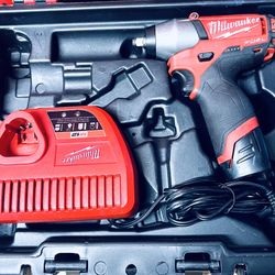 Milwaukee M12 Fuel 3/8” Impact Wrench 
