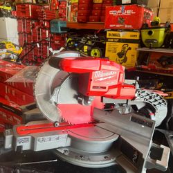 Milwaukee M18 FUEL 10" Dual Bevel Sliding Compound Miter Saw. Used. Tool-Only 