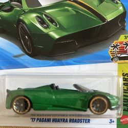 Hot Wheels 17 Pagani Huayra Roadster 