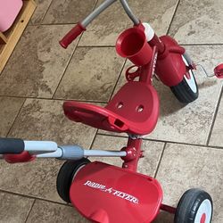  Radio Flyer 4-in-1 Stroll 'N Trike