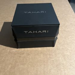 Tahari Watch Set (NEW)