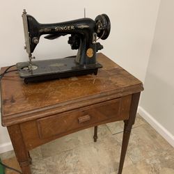 Singer Sewing Machine