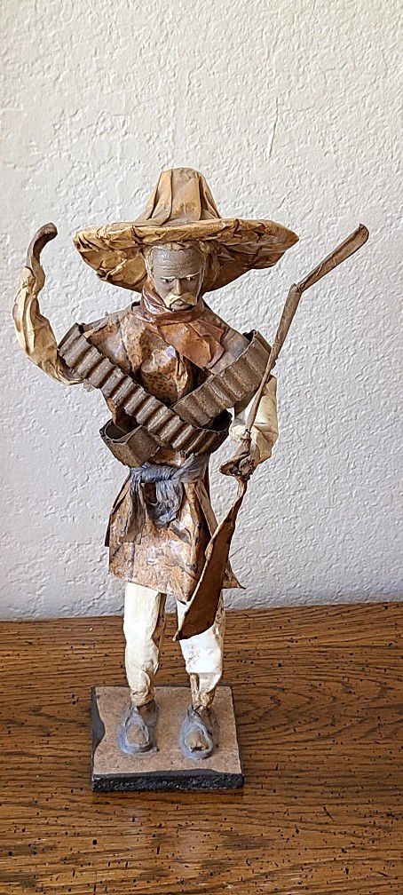 Vintage Hand Made Mexican Folk Art Paper Machete Figurine 