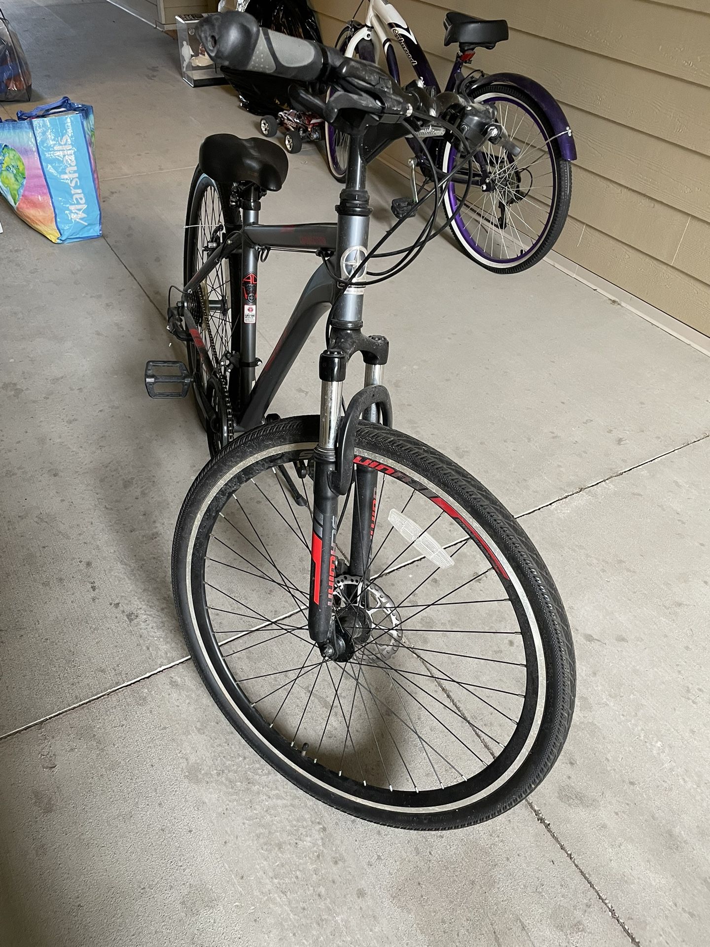 Men’s Schwinn Bike