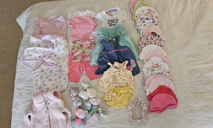 Girl's Newborn Clothes