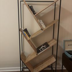 Slanted Bookshelf 