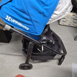 UppaBaby CRUZ STROLLER