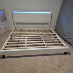 King Bed - Cama King 