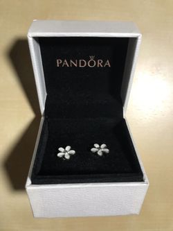Pandora Daisy Earrings