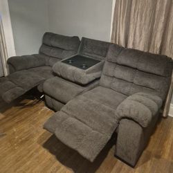 Recliner Sofa With Drop Down Middle Console!