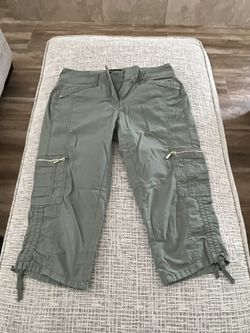Express Capri Pants 