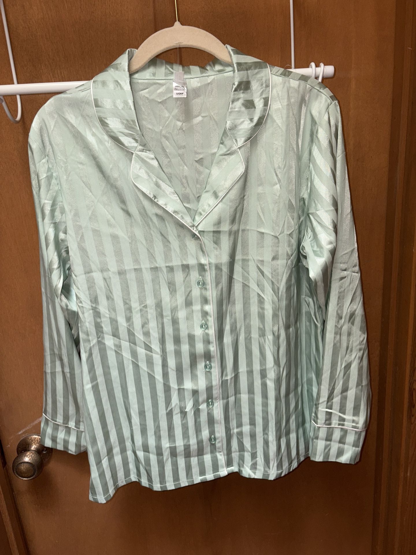 Flora By Flora Nikrooz Sage Green Pajama Shirt Size Small