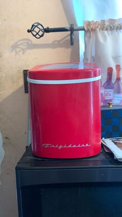 Ice maker