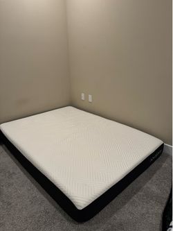 Nova foam queen mattress
