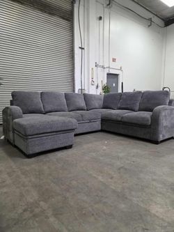 4pc Sectional with bed/storage-Free Delivery‼️