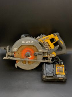 DEWALT CIRCULAR SAW #35294