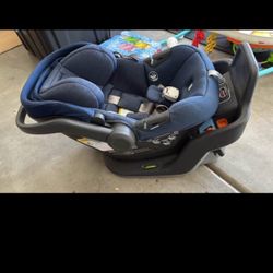 UPPABaby Mesa Max Infant Car Seat With Base