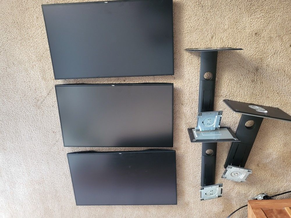 3x Dell U2719DX Monitors (27 In)