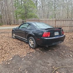 2000 Ford Mustang