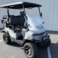2025 Denago Nomad XL 4-Passenger Lifted 48-Volt Lithium Golf Cart