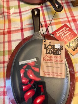 Cast iron lodge logic cookware