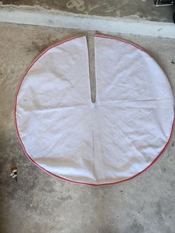 Christmas tree skirt