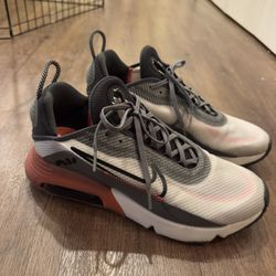 Men’s Size 10 Air Max 2090