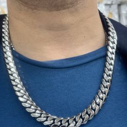 Men Big Necklace Stainless Steel Strong  30” and 14mm Diameter New  For Large Men  30” Long   with 14mm Diameter   Color never change ever  because it