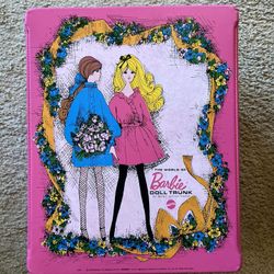 Barbie Ward Robe