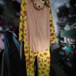 Giraffe Pajamas 🦒 Size S/M Child Or Small Adult