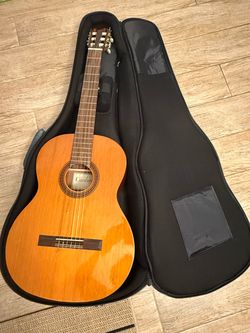 Cordoba C5 Classical Nylon-String Guitar + Cordoba Padded Gig Bag