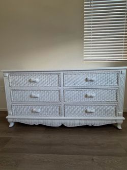 6-Drawer Dresser