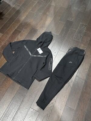 Nike Tech Fleece