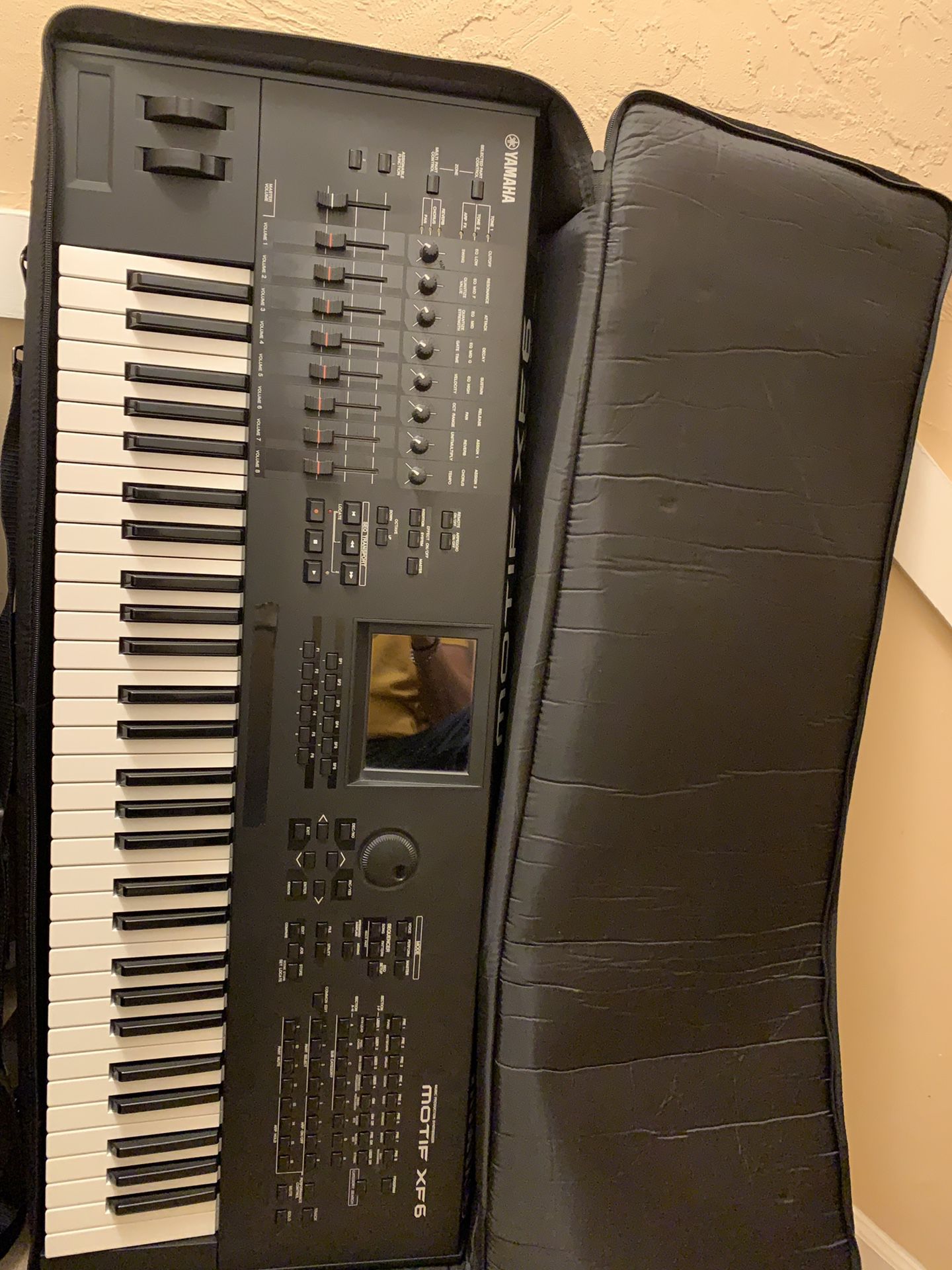 Yamaha Motif XF6 keyboard in excellent condition.