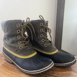 SOREL Slimpack Lace II Womens 8.5 Green Waterproof Snow Boots