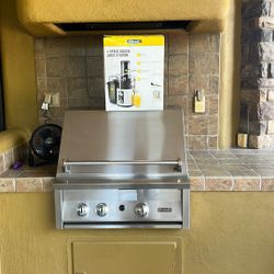 In Juicers bella PRO - 5-Speed Centrifugal Digital Juice Extractor - Stainless Steel. Brand New