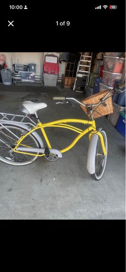 Schwinn Cruiser Bicycle with Basket