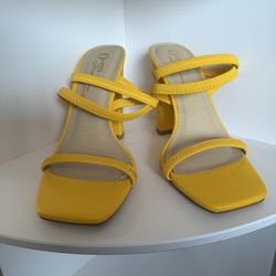 Heels, yellow, 7 1/2